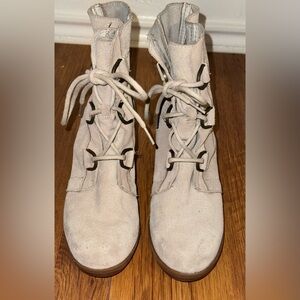 Sorel Cream Lace-Up Boots with Ankle Height